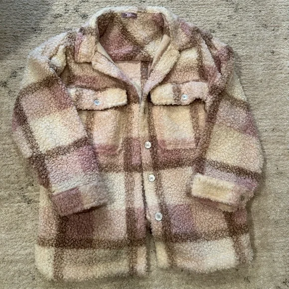 Plaid Sherpa Jacket - Picture 1 of 3